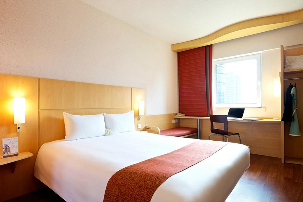 Ibis Leshan City Center Exteriör bild
